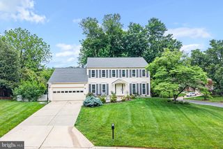 9212 WILLOW POND LN, Rockville, MD 20854