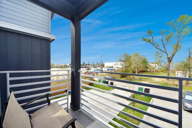 19104 Sears Drive A, Houston, TX 77338