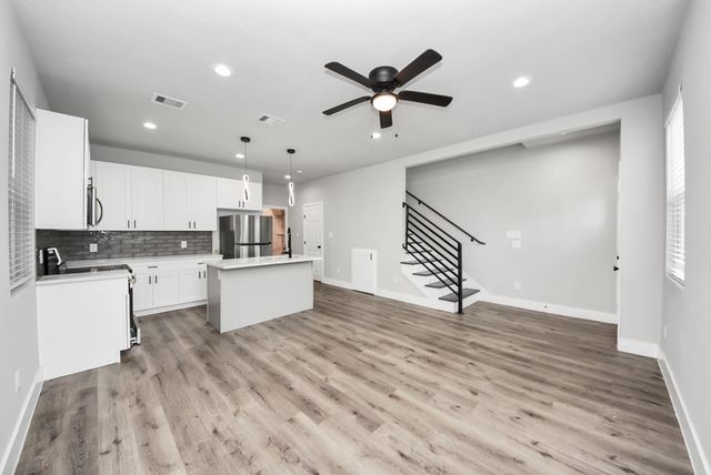 19104 Sears Drive A, Houston, TX 77338