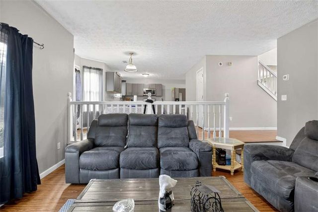 2792 Brandon Lake Drive, Snellville, GA 30039