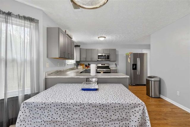 2792 Brandon Lake Drive, Snellville, GA 30039