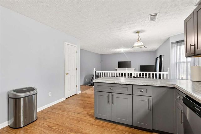 2792 Brandon Lake Drive, Snellville, GA 30039