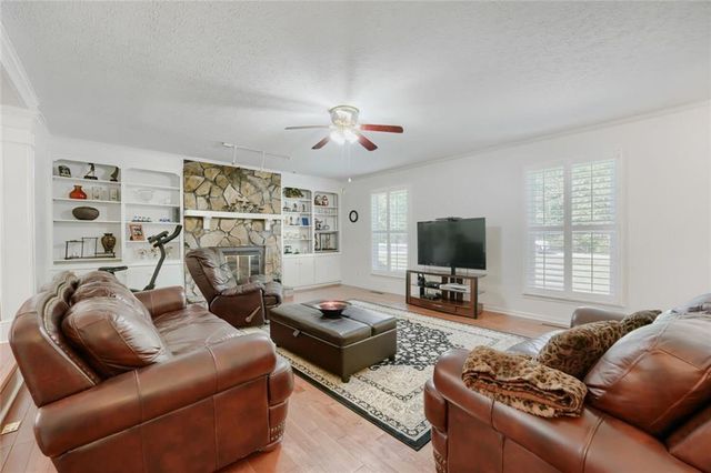 7270 Tara Drive, Villa Rica, GA 30180
