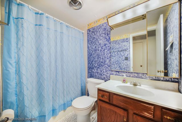 3704 215th Street 105, Matteson, IL 60443