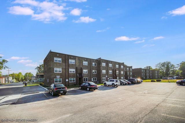 3704 215th Street 105, Matteson, IL 60443