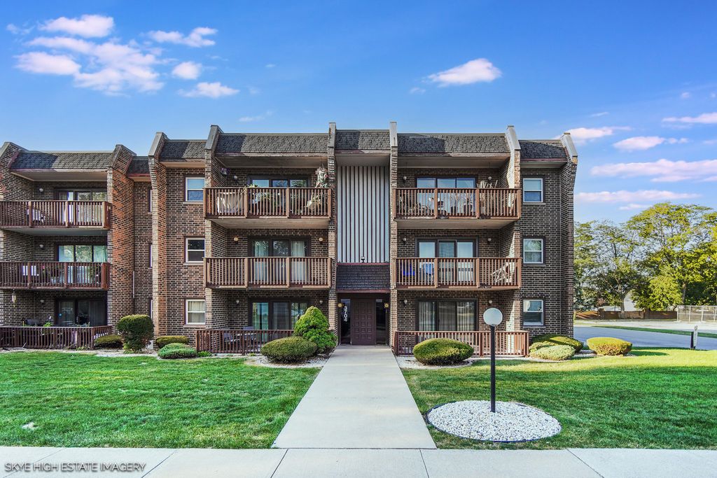 3704 215th Street 105, Matteson, IL 60443