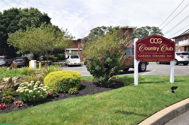 188 Farber Drive 188, West Babylon, NY 11704