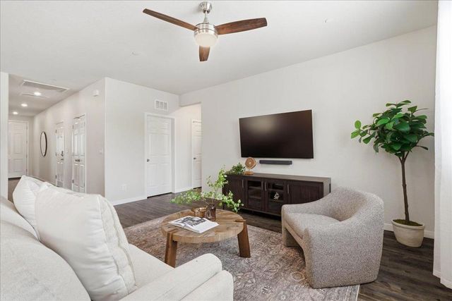 2208 Provincetown Way, Roseville, CA 95747