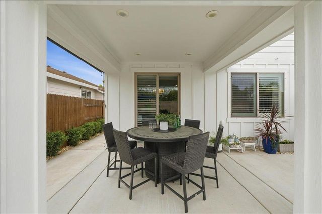 2208 Provincetown Way, Roseville, CA 95747