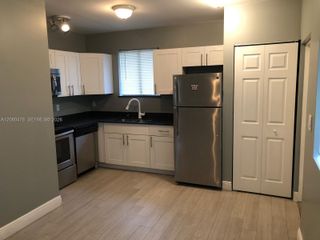 320 NW 42nd 0, Miami, FL 33127