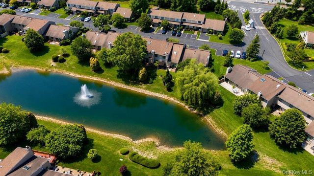 91 Hidden Ponds, Smithtown, NY 11787