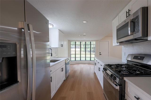 24118 E Lake Houston Pkwy, Huffman, TX 77336