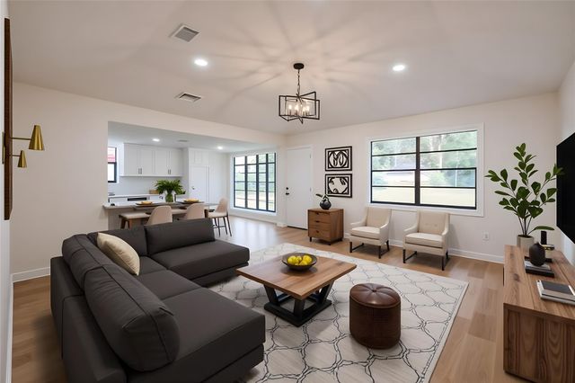 24118 E Lake Houston Pkwy, Huffman, TX 77336