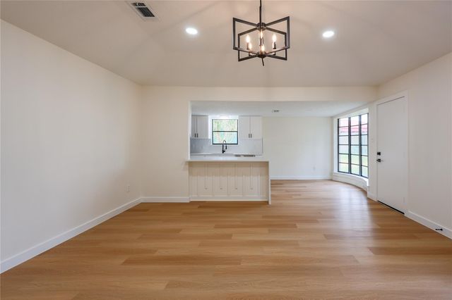 24118 E Lake Houston Pkwy, Huffman, TX 77336