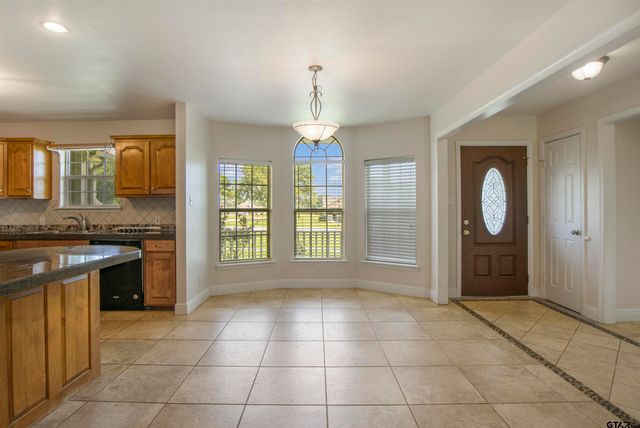 201 COUNTY ROAD 3821, Troup, TX 75789