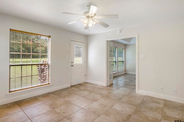 201 COUNTY ROAD 3821, Troup, TX 75789