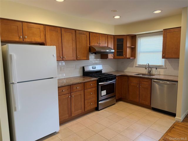 149-14 21 Avenue 1, Whitestone, NY 11357