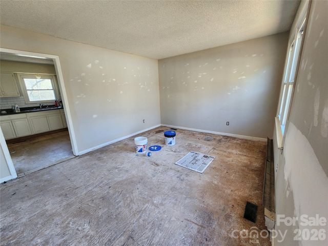 2920 Glendale Avenue, Kannapolis, NC 28081