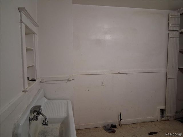 1475-1477 W Euclid Street, Detroit, MI 48206