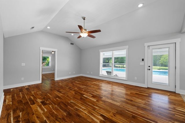 11619 Mcghee Road, Apison, TN 37302