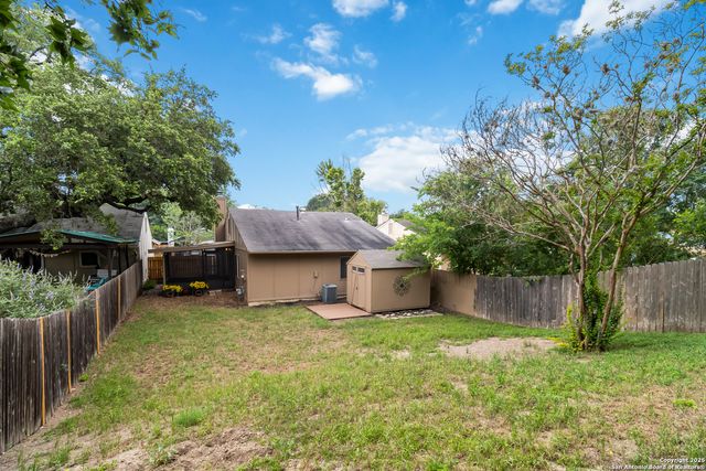 5911 Misty Glen, San Antonio, TX 78247
