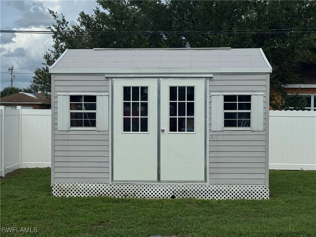 2123 NE 15th AVE, Cape Coral, FL 33909