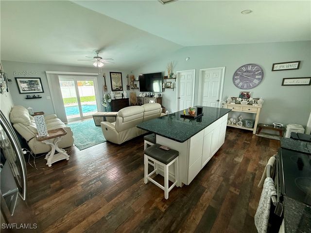 2123 NE 15th AVE, Cape Coral, FL 33909