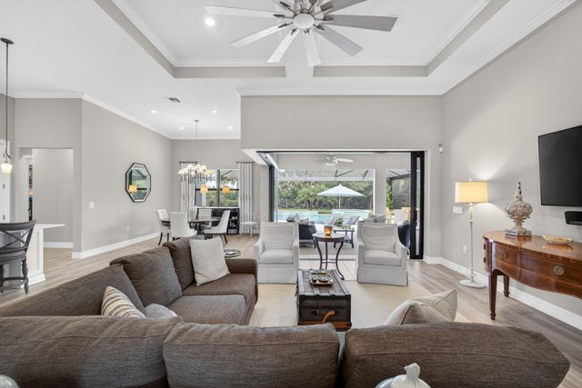 9206 Balsamo Drive, Palm Beach Gardens, FL 33412