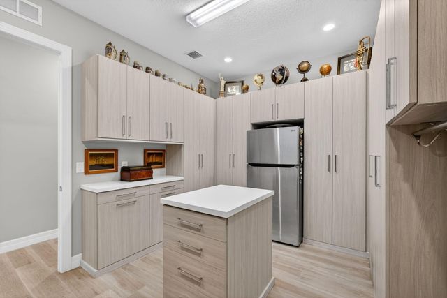 9206 Balsamo Drive, Palm Beach Gardens, FL 33412