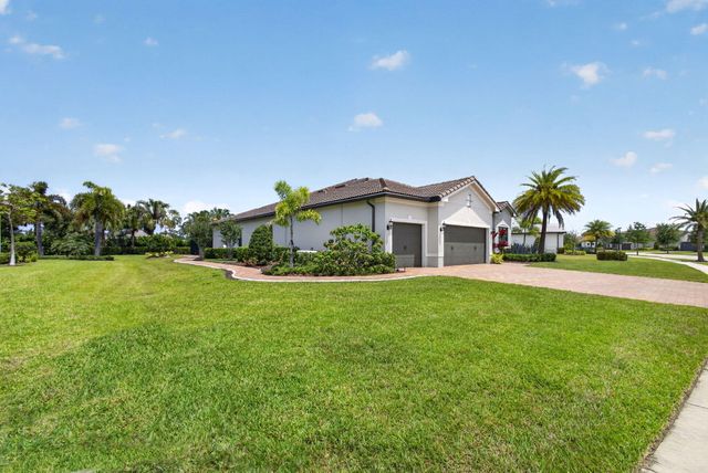 9206 Balsamo Drive, Palm Beach Gardens, FL 33412