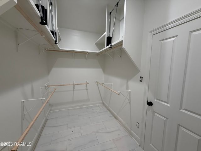 109 Meadow Walk Drive, Broussard, LA 70518