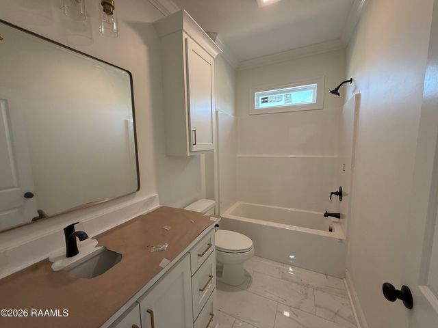 109 Meadow Walk Drive, Broussard, LA 70518