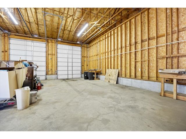 557 PLAT B Rd, Sutherlin, OR 97479