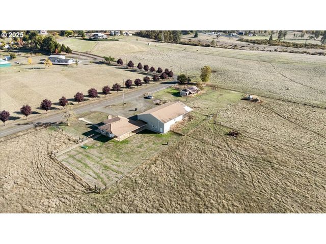 557 PLAT B Rd, Sutherlin, OR 97479