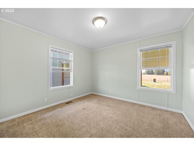 557 PLAT B Rd, Sutherlin, OR 97479