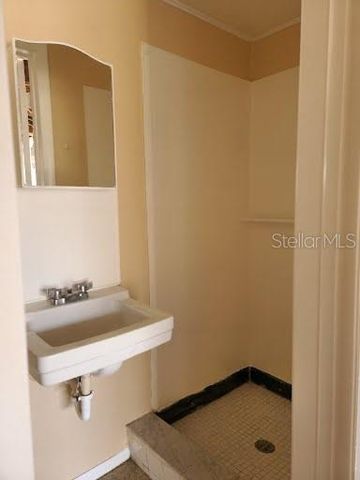 1024 SOLAR DRIVE, Holiday, FL 34691