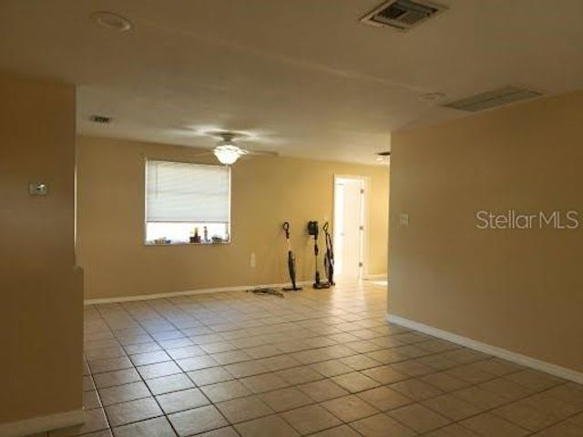 1024 SOLAR DRIVE, Holiday, FL 34691