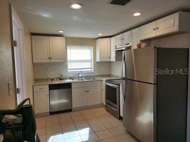 1024 SOLAR DRIVE, Holiday, FL 34691