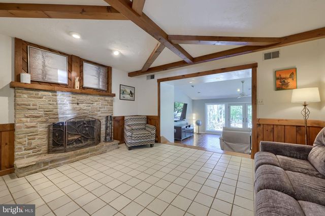 2211 ROCKY RIDGE CT, York, PA 17406