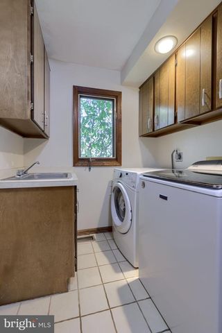 2211 ROCKY RIDGE CT, York, PA 17406
