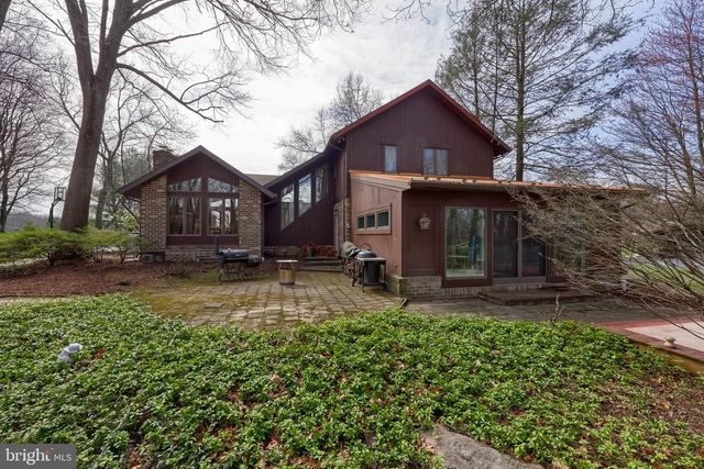 2211 ROCKY RIDGE CT, York, PA 17406