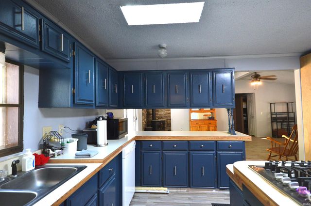 20510 W 8th Road, Plymouth, IN 46563