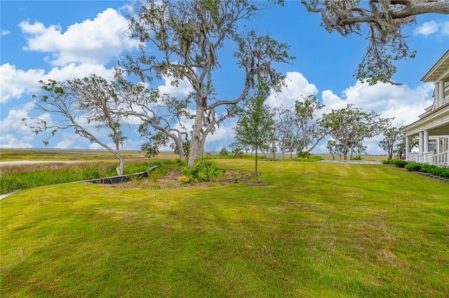 144 Point Lane, St Simons Island, GA 31522