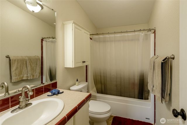 4820 NE 7.5 Road, Moses Lake, WA 98837