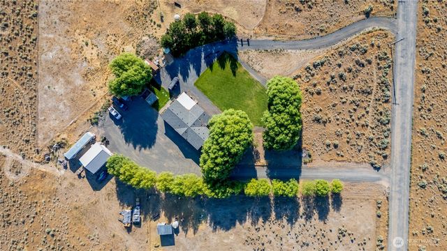 4820 NE 7.5 Road, Moses Lake, WA 98837