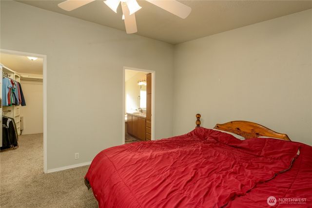4820 NE 7.5 Road, Moses Lake, WA 98837