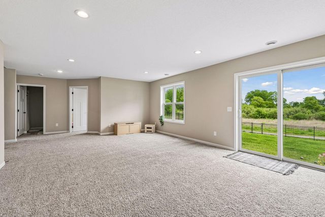 1740 Spruce Street, Farmington, MN 55024