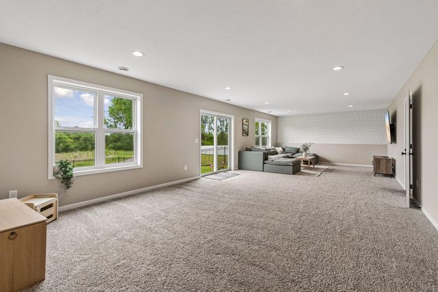 1740 Spruce Street, Farmington, MN 55024