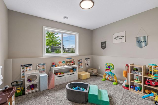 1740 Spruce Street, Farmington, MN 55024