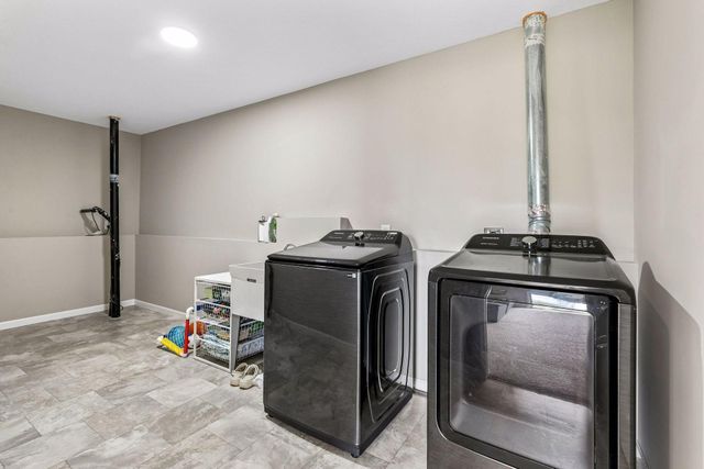 1740 Spruce Street, Farmington, MN 55024